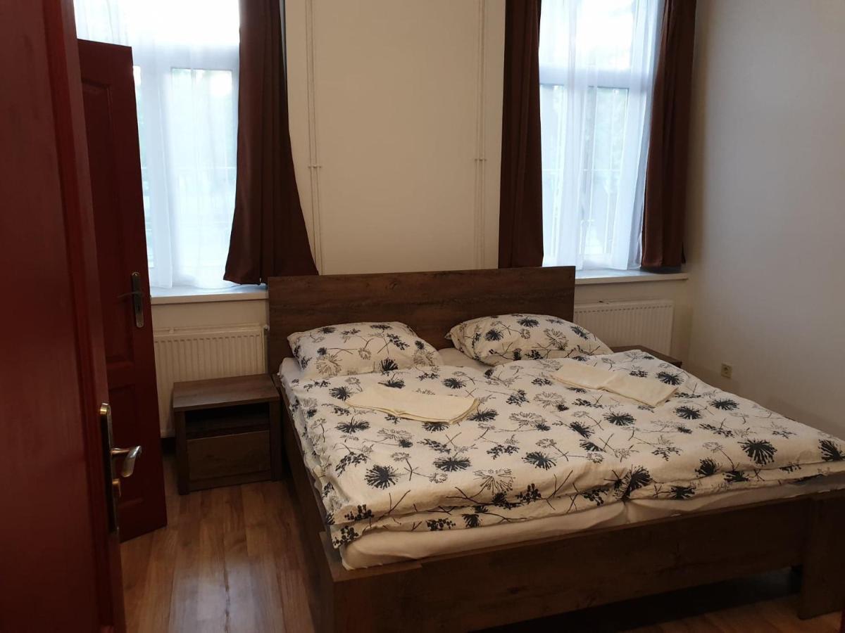 Guest House Orczy Park Budapest Bagian luar foto